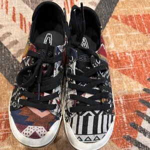Keen Dressy tennis shoes